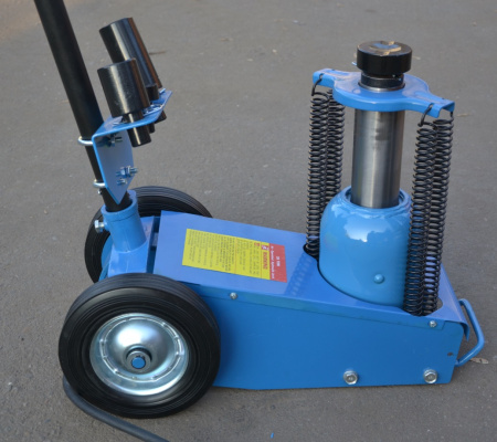 Домкрат грузовой подкатной пневмогидравлический 22т 1600-6
